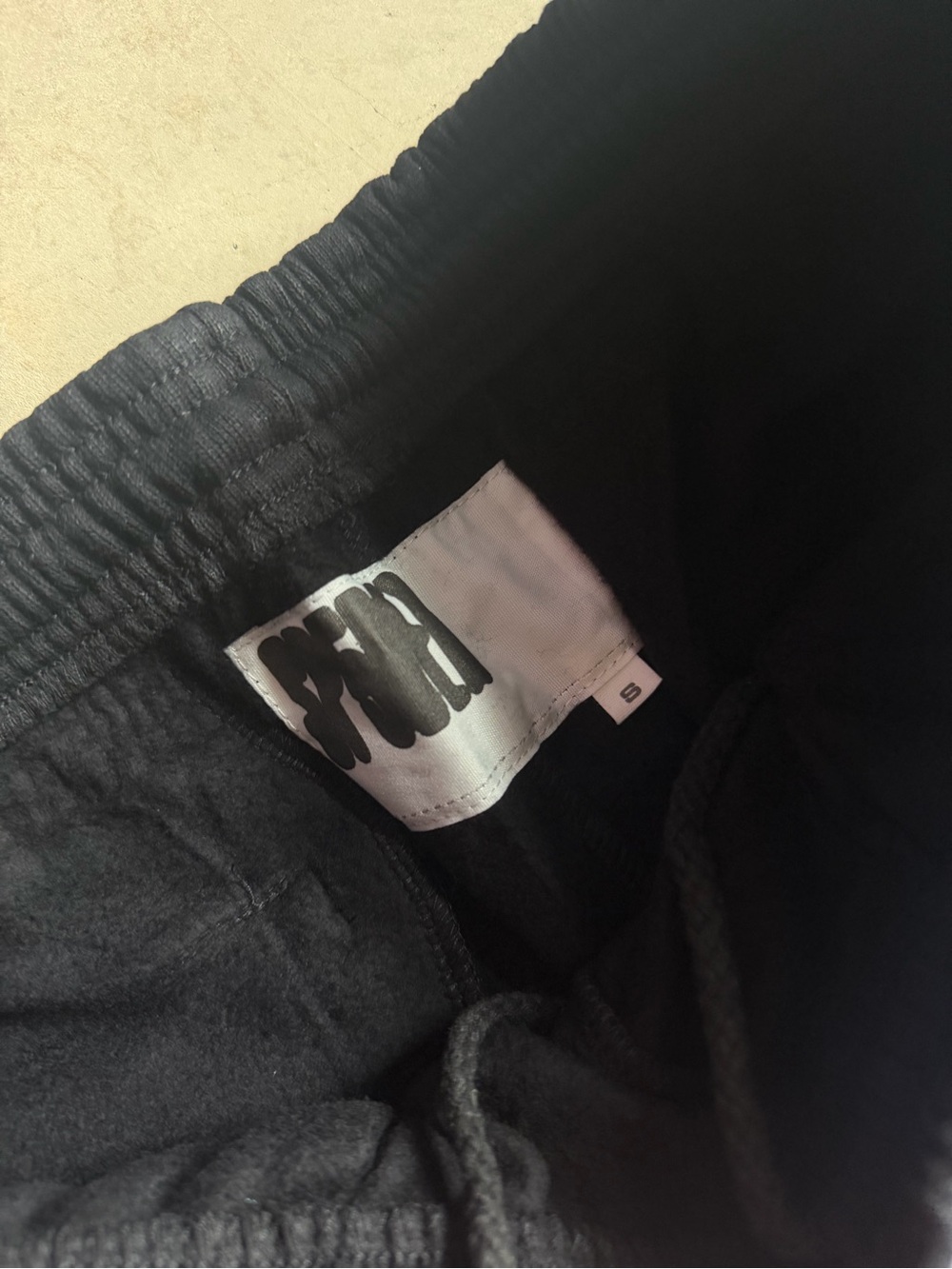 Black Beluga Reflective Print Sp5der Sweatpants - Picture 4 of 5